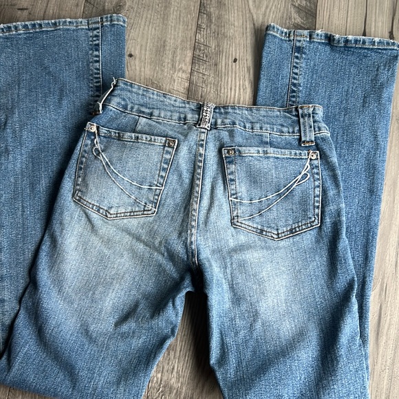 Stylish Bisou Mid-Wash Blue Jeans Size 6 wide leg - Picture 4 of 7